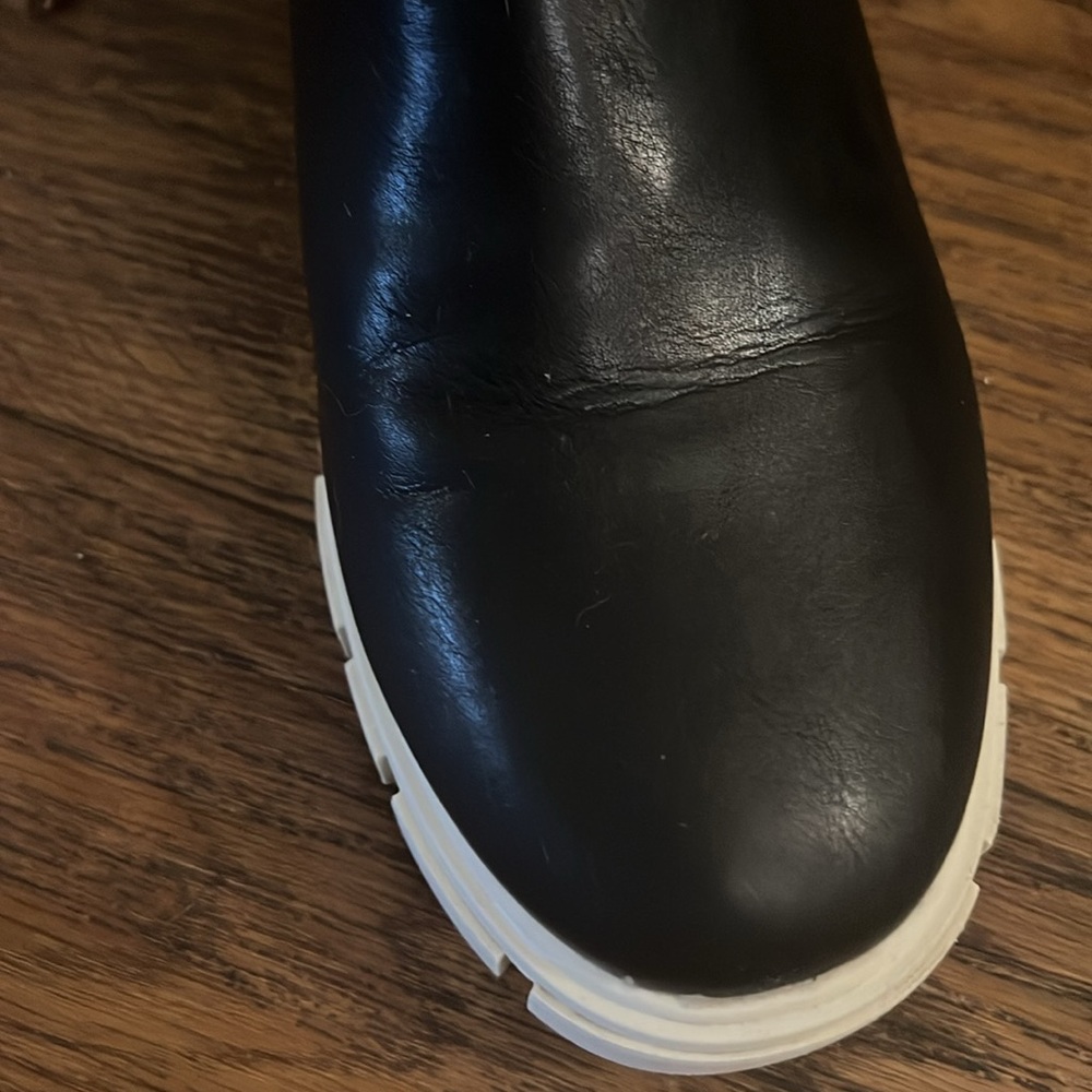 Boots - Picture 4 of 7